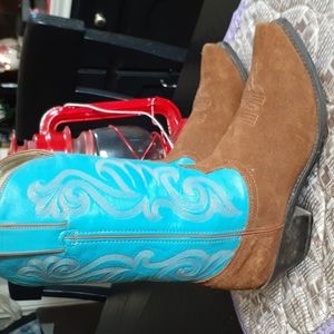 DURANGO COWGIRL BOOTS